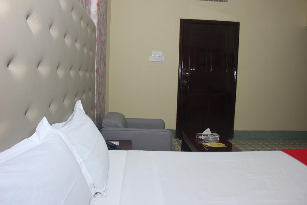 Golden Inn Chattagram Ltd Chittagong Exterior foto